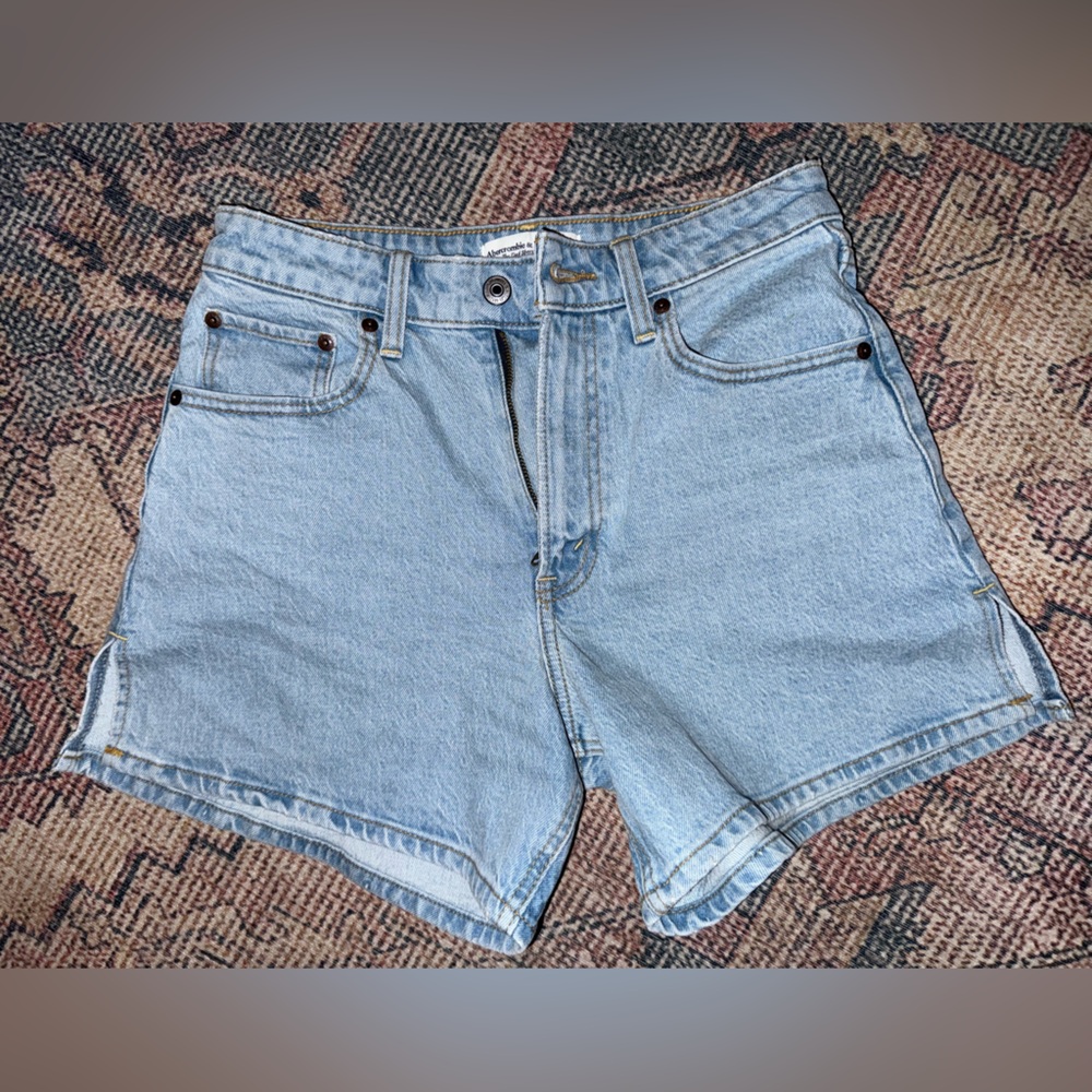 Abercrombie & Fitch Dad Jean Shorts Classic Design curve love